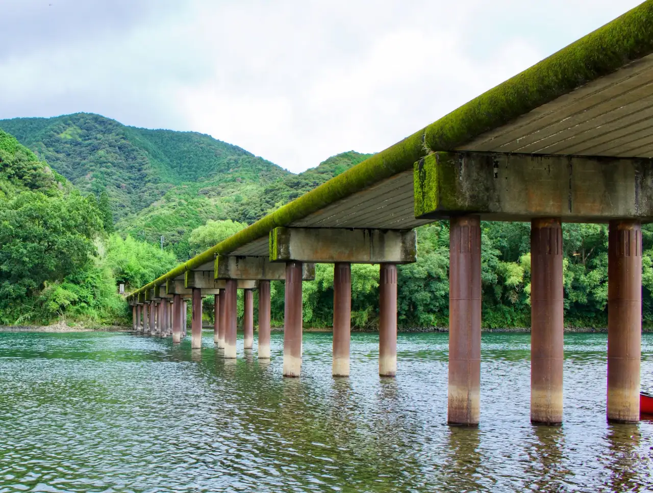 勝間沈下橋